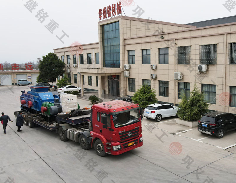 時(shí)產(chǎn)200噸對輥液壓制砂機(jī)，處理鵝卵石、石灰石的出砂效果怎么樣呢？